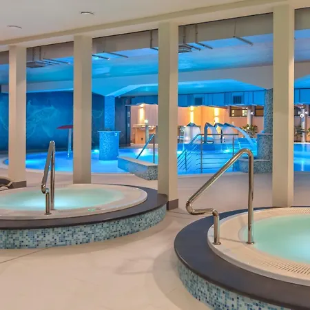 River Style & Hotel 3*