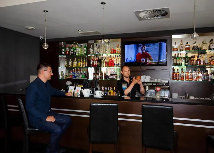 Hotel River Style & 3*